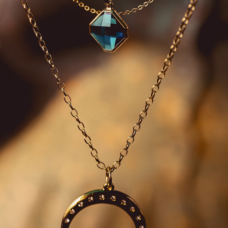 Vintage Pearl Necklace - Image 3